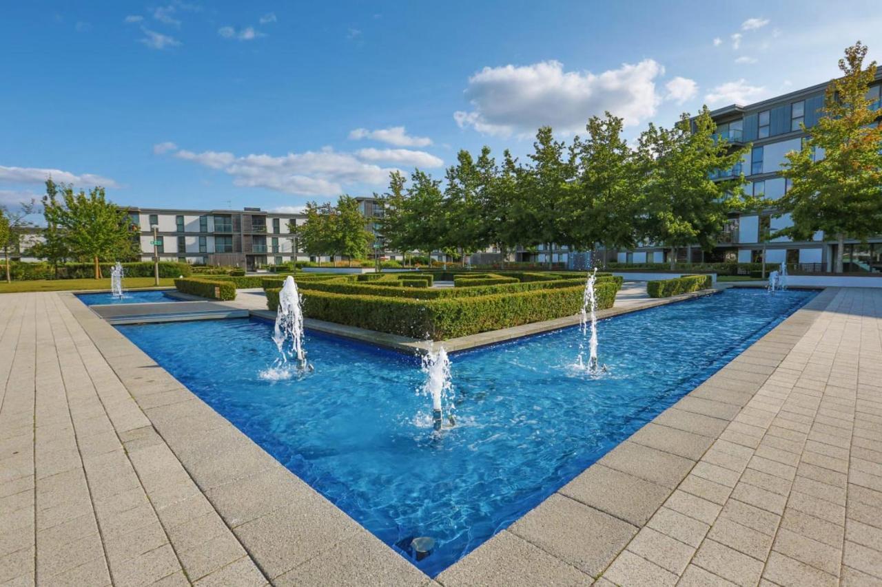 Istay Apartments Vizion Milton Keynes Bagian luar foto